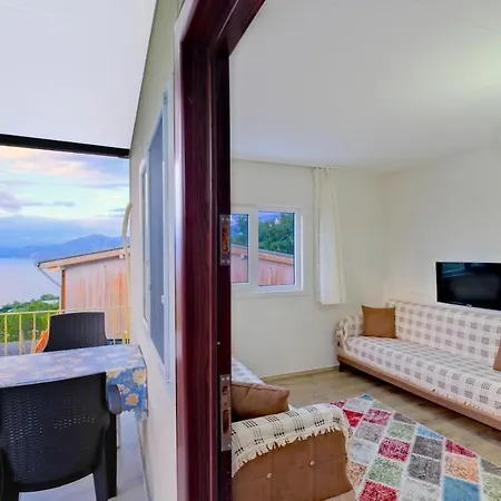 Apartament Deniz Manzarali Ve Terasli *
